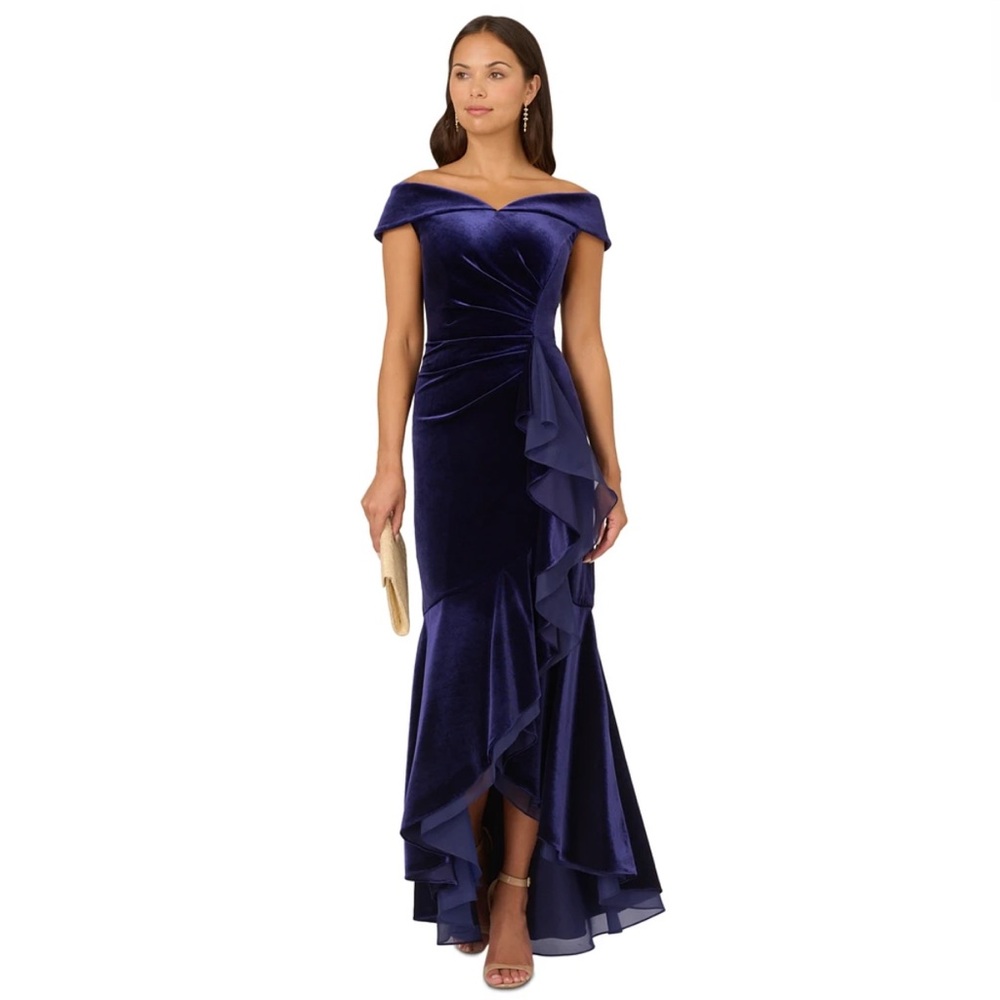 Elegant Off-Shoulder Navy Blue Evening Gown